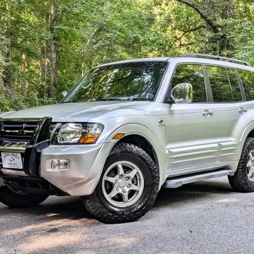 2001 Mitsubishi Montero Limited