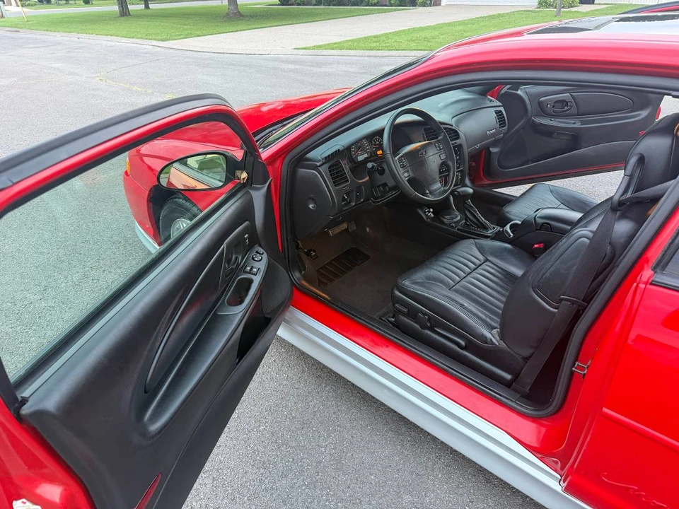 2001 Chevrolet Monte Carlo 6th Gen - Image 8 of 18
