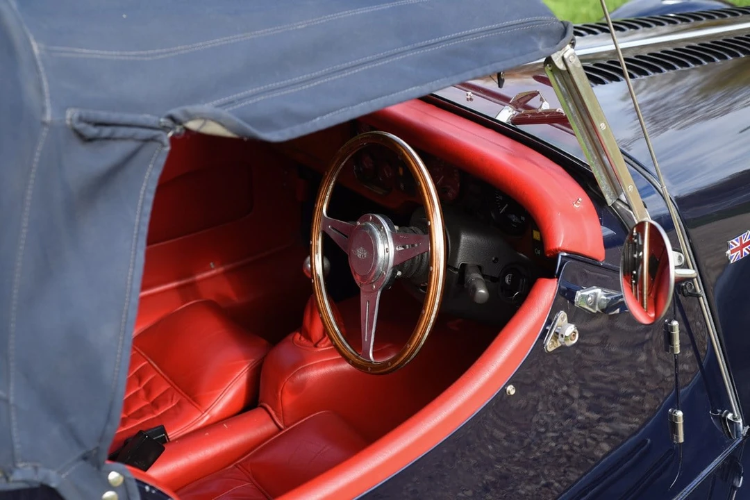 2001 Morgan Plus 8 - Image 23 of 30