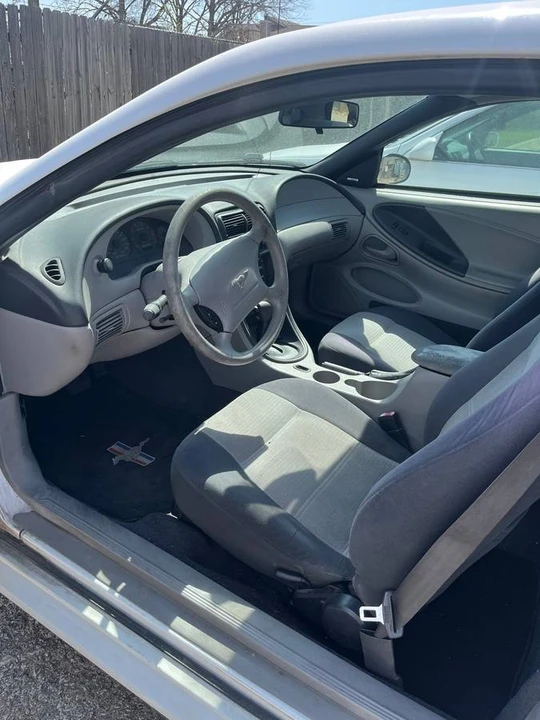 2001 Ford SN95 Mustang - Image 10 of 13