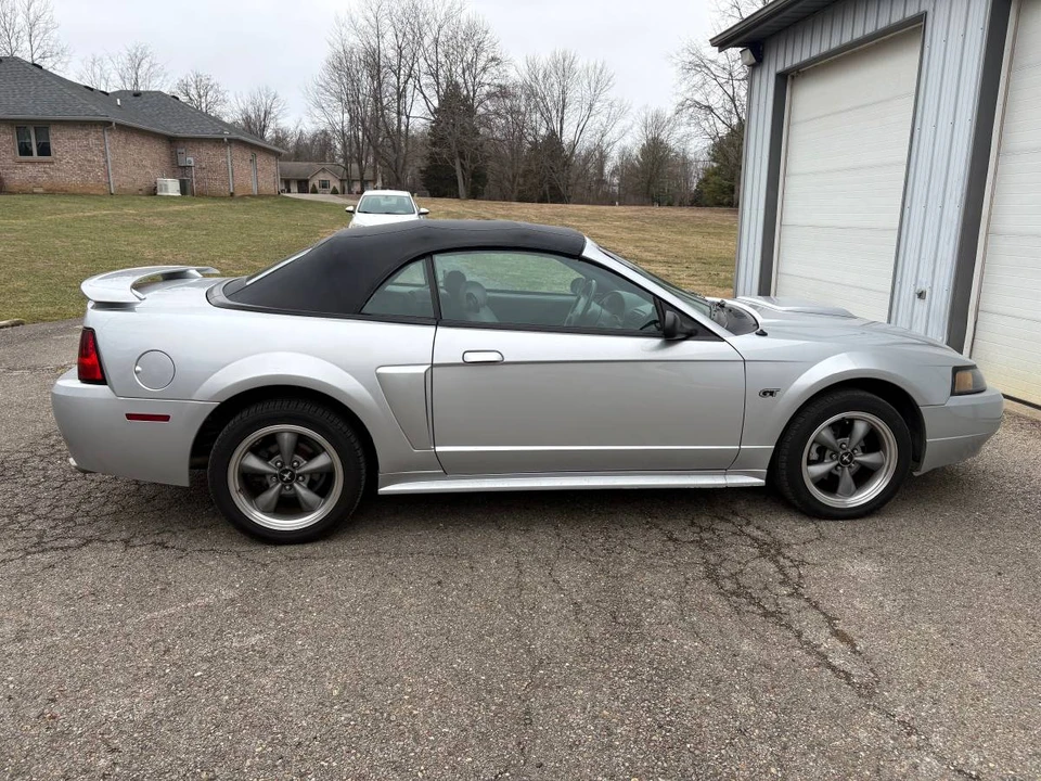 2001 Ford Mustang - Image 2 of 9