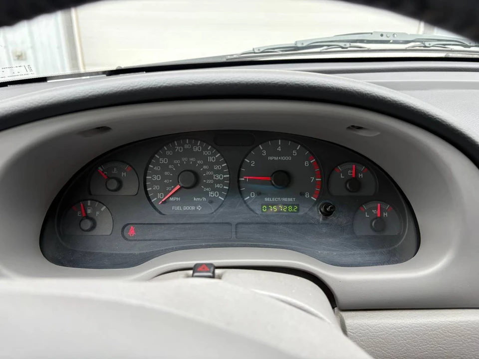 2001 Ford Mustang - Image 8 of 9