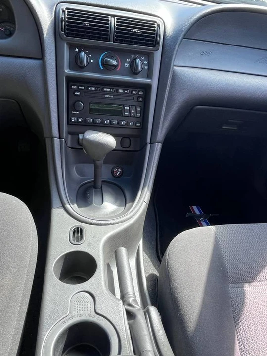 2001 Ford SN95 Mustang - Image 10 of 15