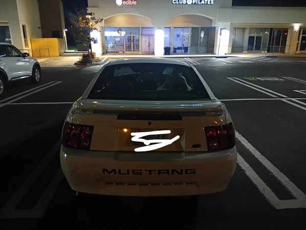 2001 Ford SN95 Mustang - Image 4 of 4