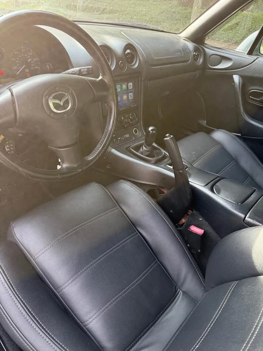 2001 Mazda NB MX-5 Miata - Image 8 of 10