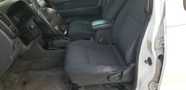 2001 Nissan Frontier 1st Gen - Image 12 of 21