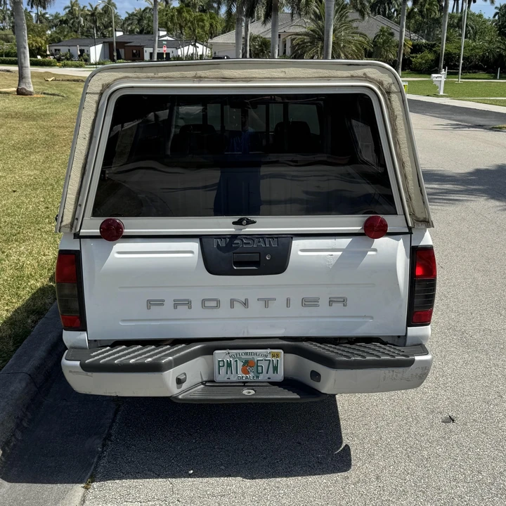 2001 Nissan Frontier 1st Gen - Image 10 of 21