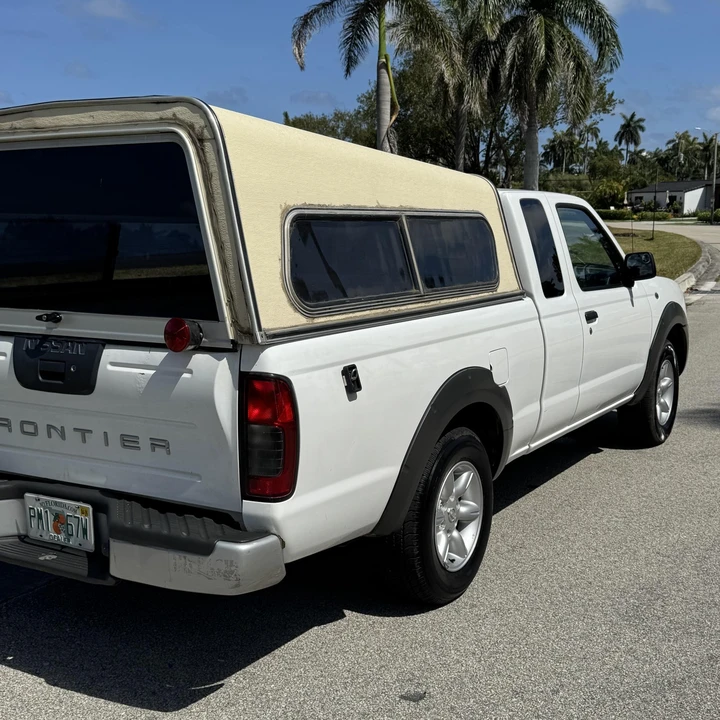 2001 Nissan Frontier 1st Gen - Image 11 of 21