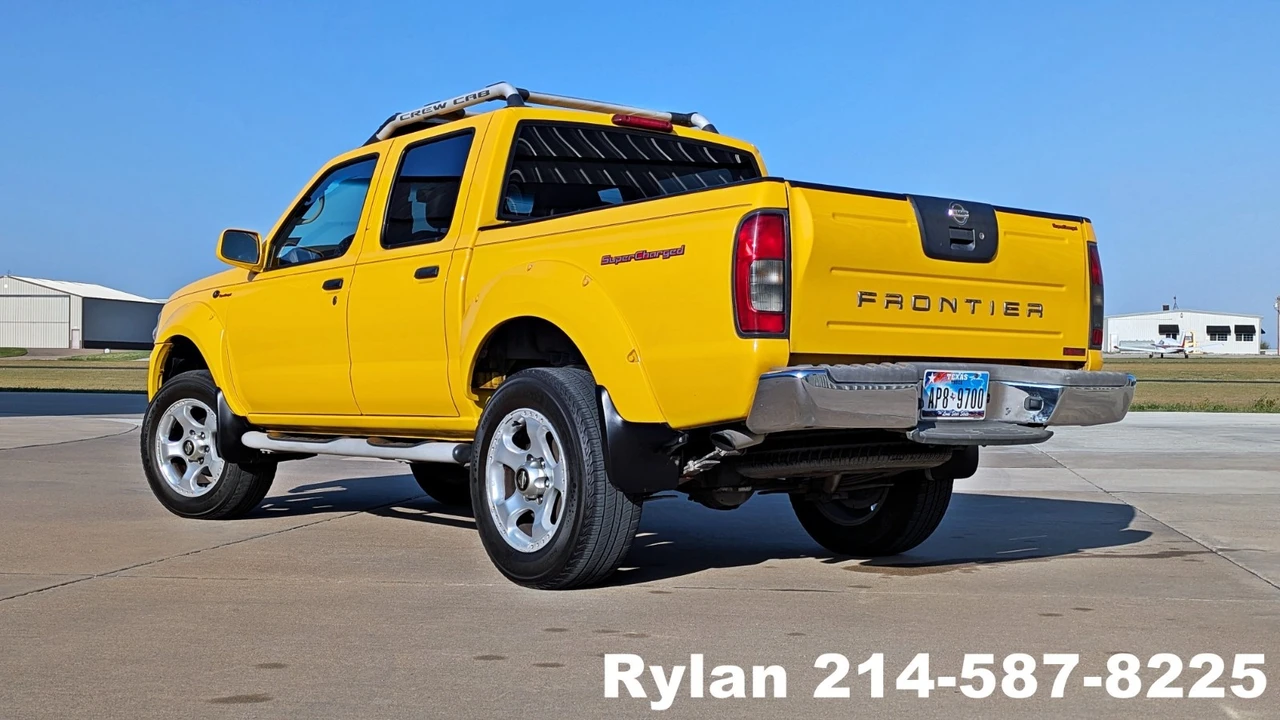 2001 Nissan Frontier 1st Gen - Image 18 of 24