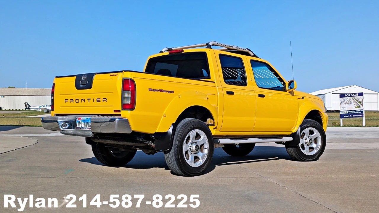 2001 Nissan Frontier 1st Gen - Image 8 of 24