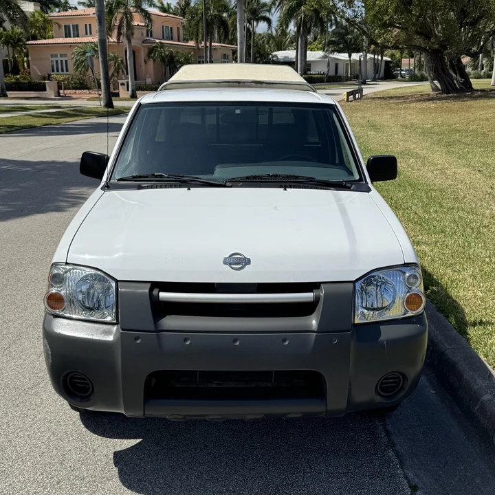 2001 Nissan Frontier 1st Gen - Image 4 of 12