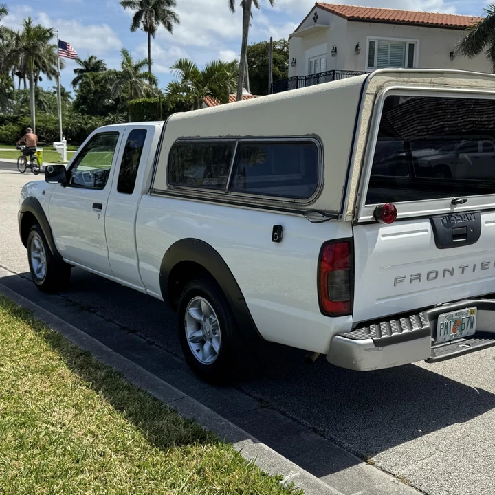 2001 Nissan Frontier 1st Gen - Image 9 of 12