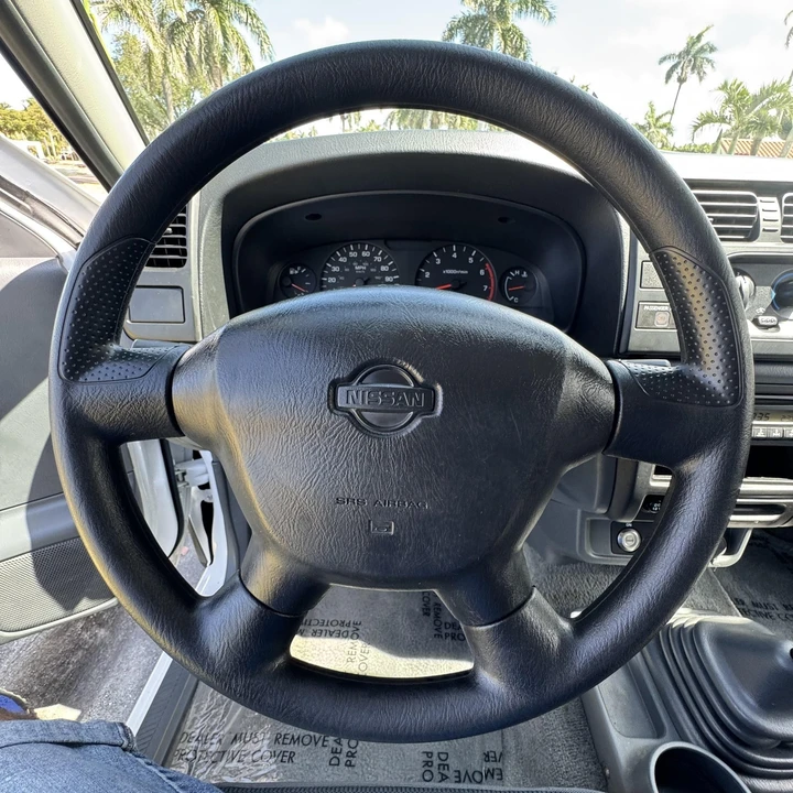 2001 Nissan Frontier 1st Gen - Image 18 of 21