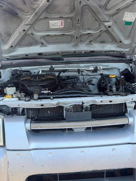 2001 Nissan Frontier 1st Gen - Image 8 of 10
