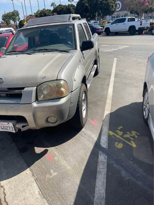 2001 Nissan Frontier 1st Gen - Image 2 of 5