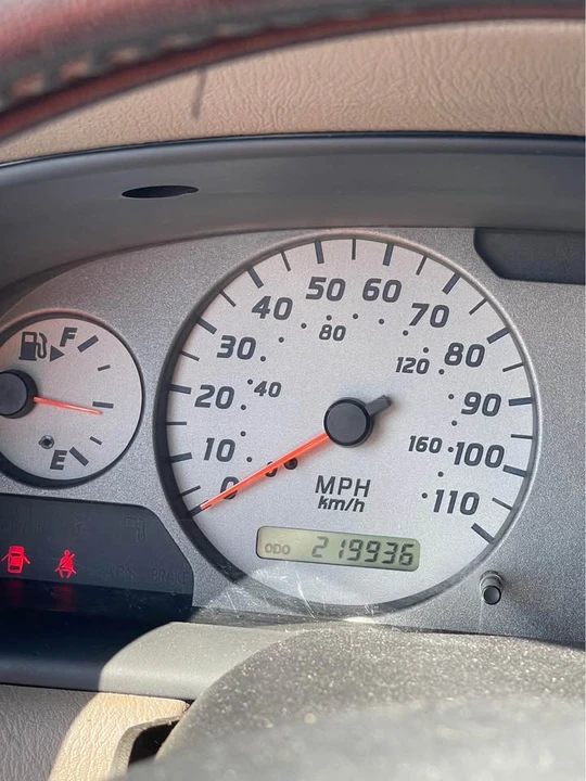 2001 Nissan Frontier 1st Gen - Image 4 of 5