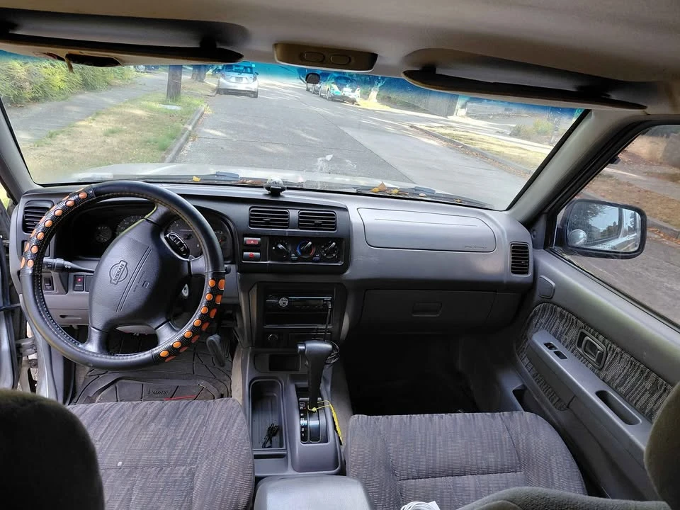 2001 Nissan Frontier 1st Gen - Image 2 of 8