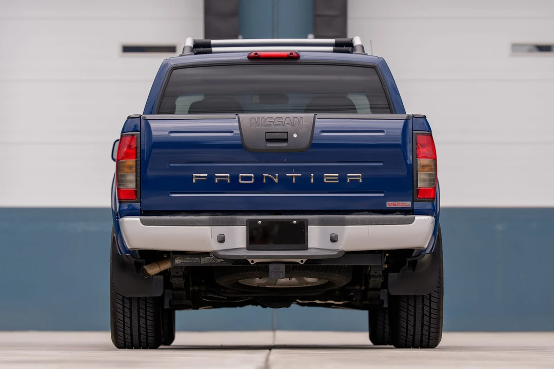 2001 Nissan Frontier 1st Gen - Image 19 of 31