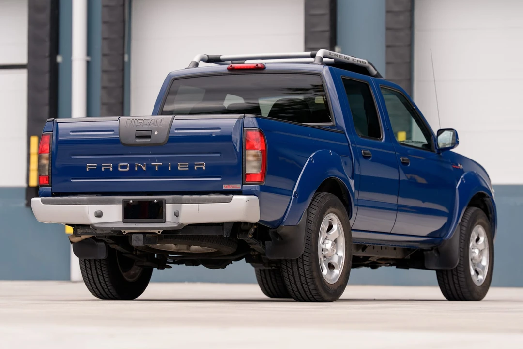 2001 Nissan Frontier 1st Gen - Image 27 of 31