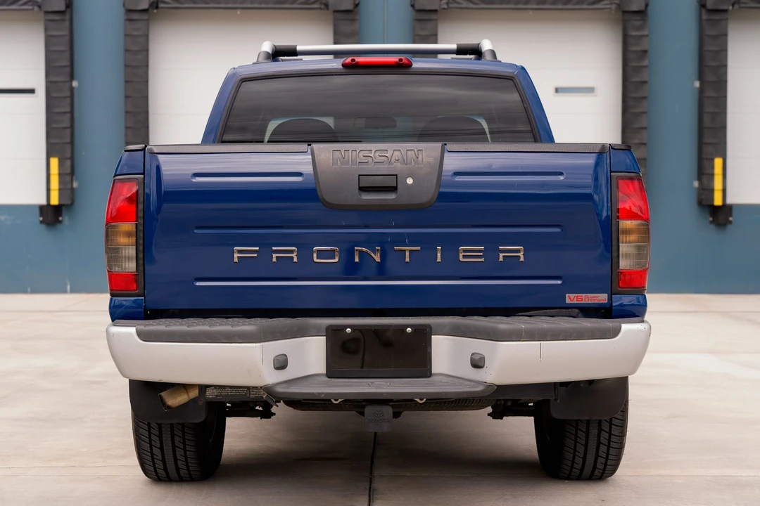 2001 Nissan Frontier 1st Gen - Image 21 of 31