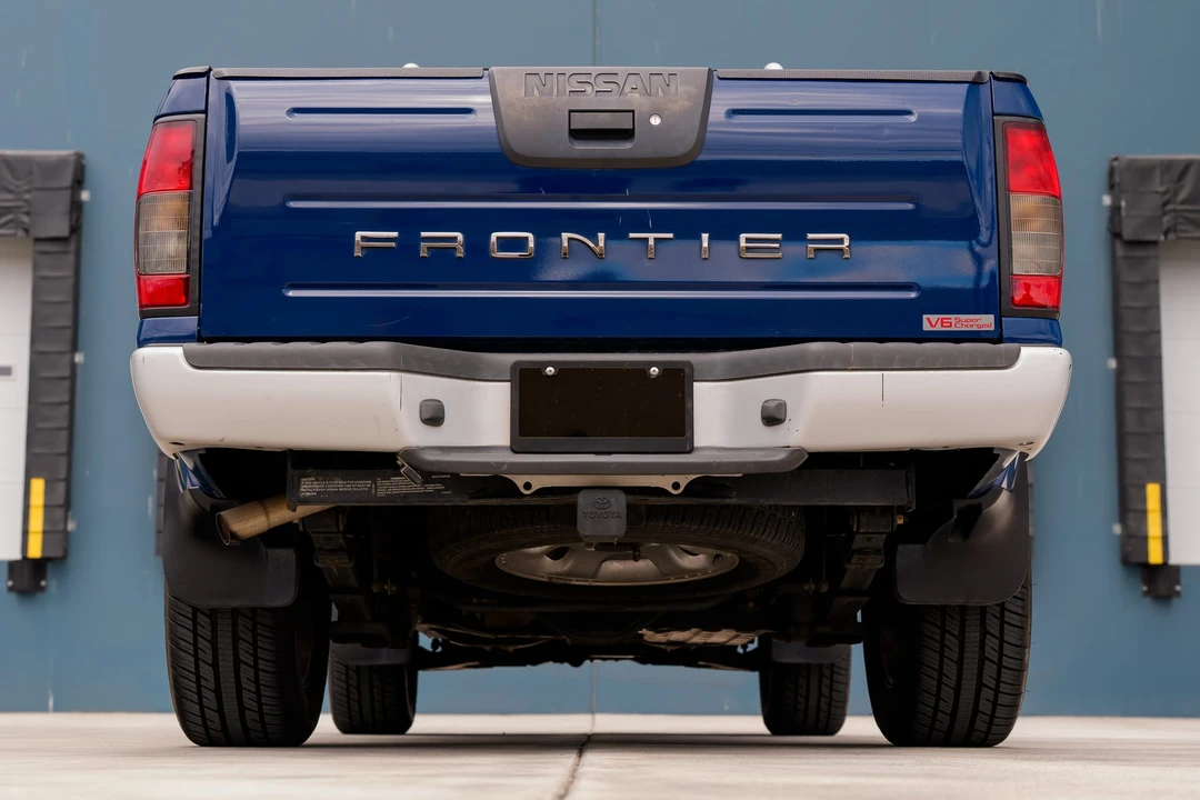 2001 Nissan Frontier 1st Gen - Image 24 of 31