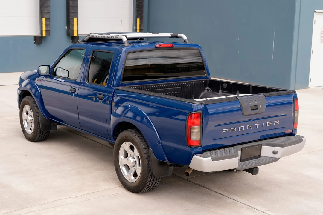 2001 Nissan Frontier 1st Gen - Image 12 of 31