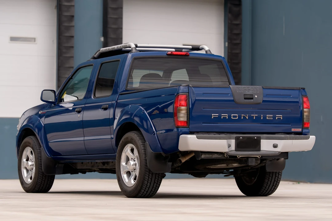 2001 Nissan Frontier 1st Gen - Image 18 of 31