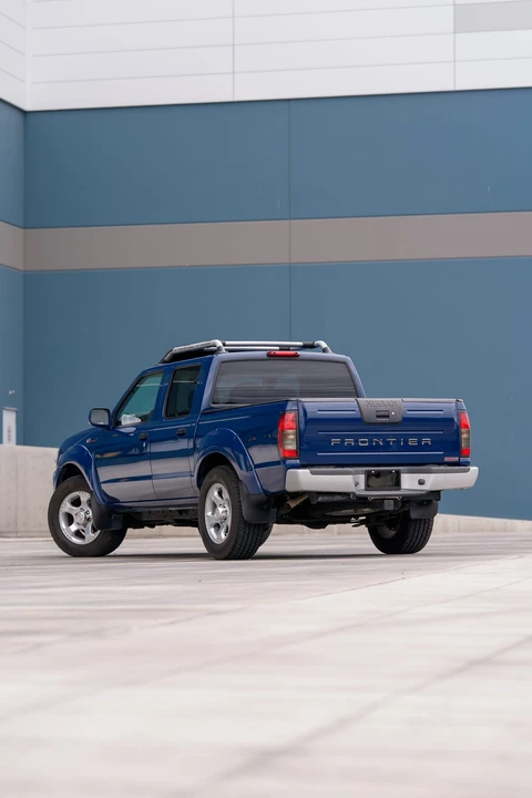 2001 Nissan Frontier 1st Gen - Image 14 of 31