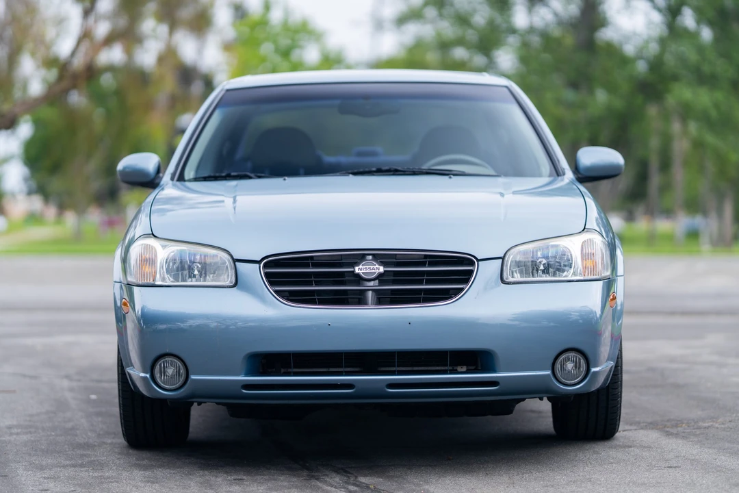 2001 Nissan Maxima 5th Gen - Image 3 of 31