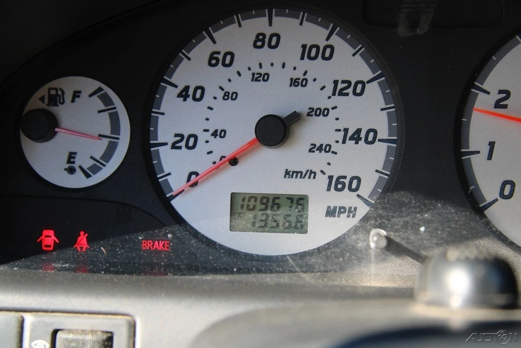 2001 Nissan Maxima 5th Gen - Image 8 of 21