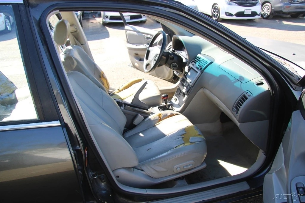 2001 Nissan Maxima 5th Gen - Image 16 of 21
