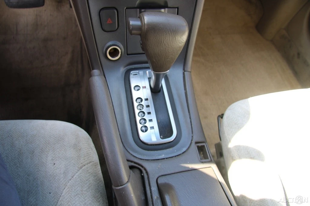 2001 Nissan Maxima 5th Gen - Image 20 of 21