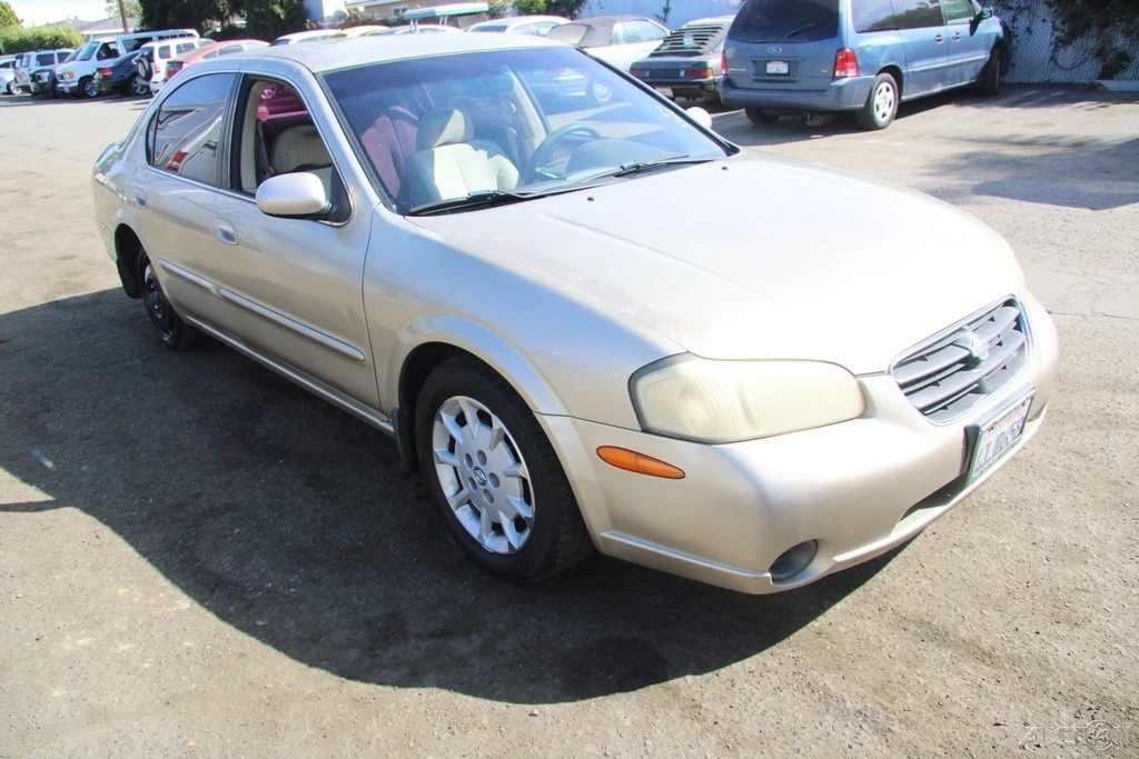 2001 Nissan Maxima 5th Gen - Image 10 of 21