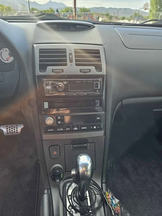 2001 Nissan Maxima 5th Gen - Image 11 of 15