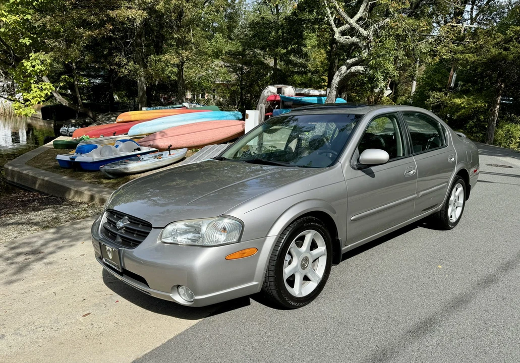 2001 Nissan Maxima 5th Gen - Image 3 of 31