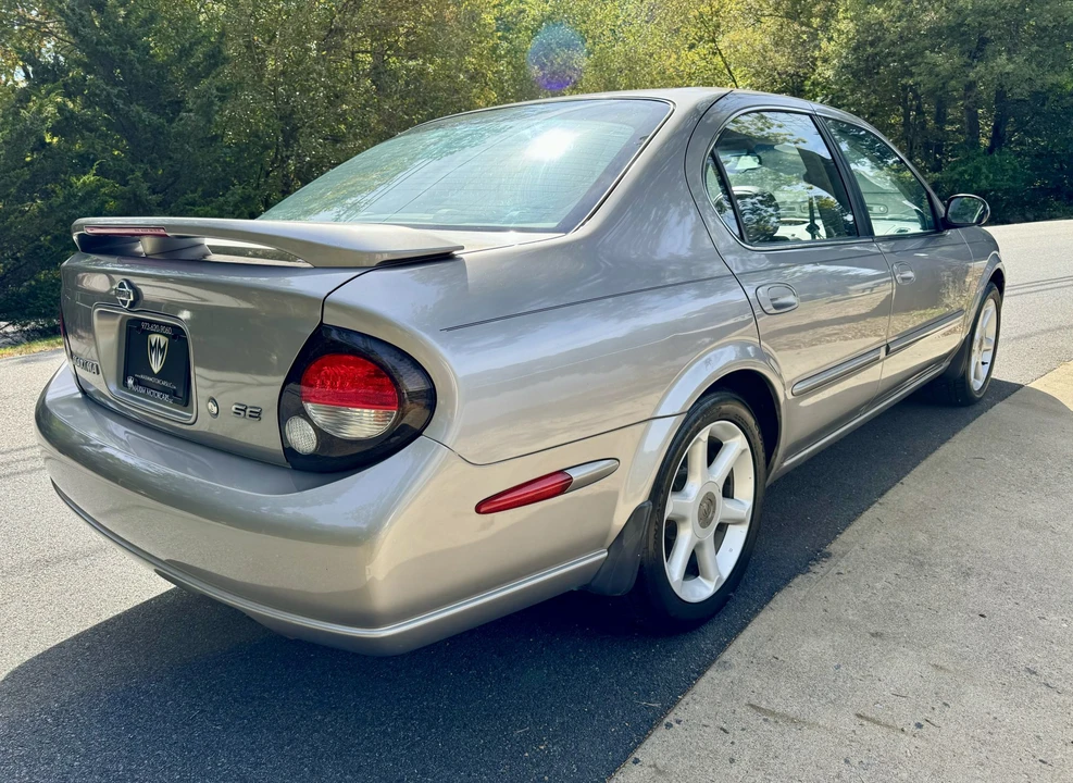 2001 Nissan Maxima 5th Gen - Image 12 of 31