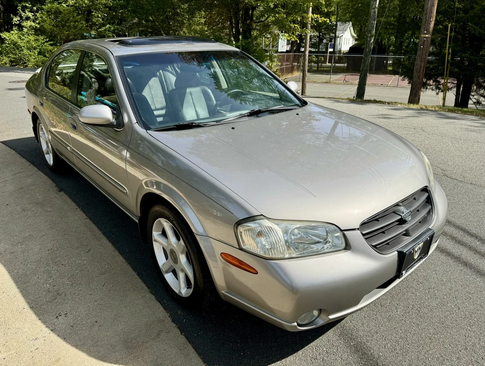 2001 Nissan Maxima 5th Gen - Image 17 of 31