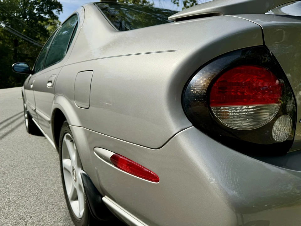 2001 Nissan Maxima 5th Gen - Image 24 of 31