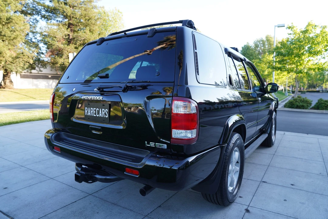 2001 Nissan Pathfinder 2nd Gen - Image 11 of 31