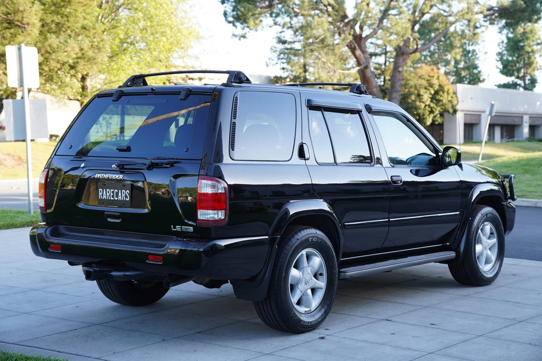 2001 Nissan Pathfinder 2nd Gen - Image 10 of 31