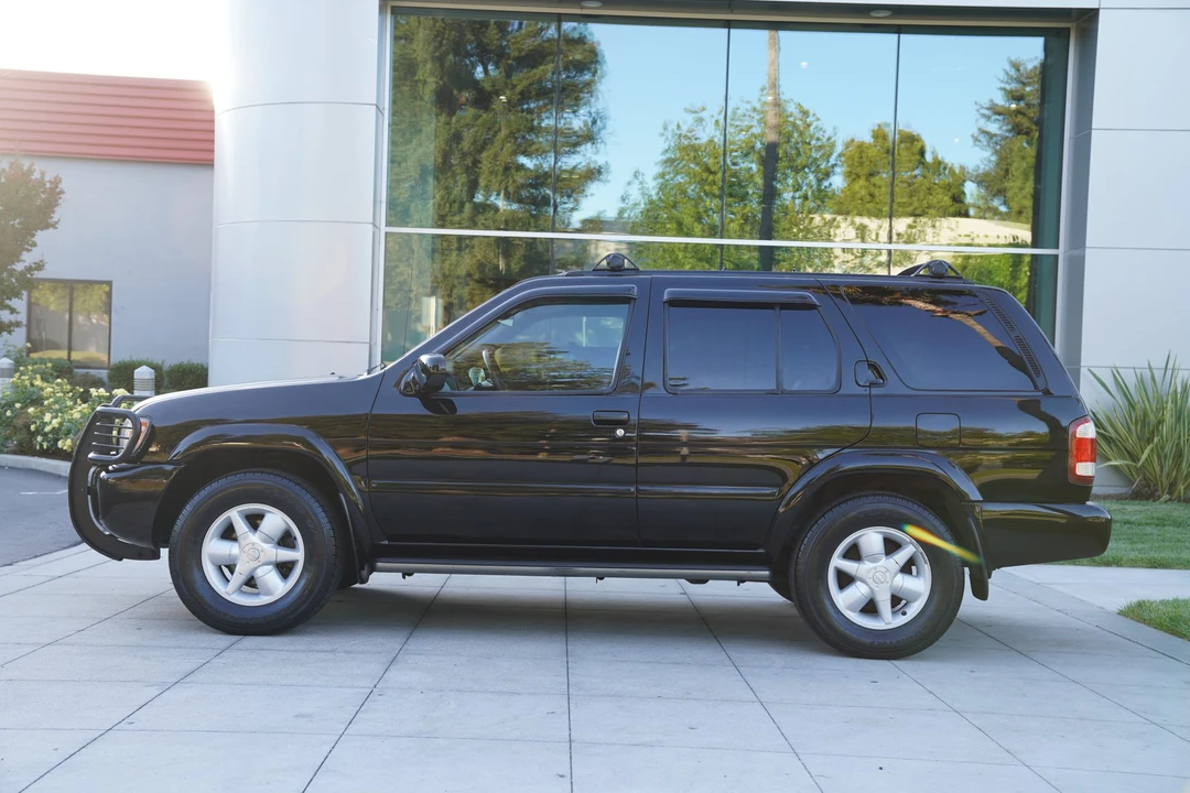 2001 Nissan Pathfinder 2nd Gen - Image 17 of 31