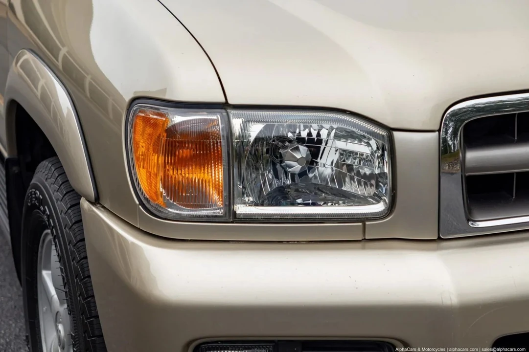 2001 Nissan Pathfinder 3rd Gen - Image 14 of 21