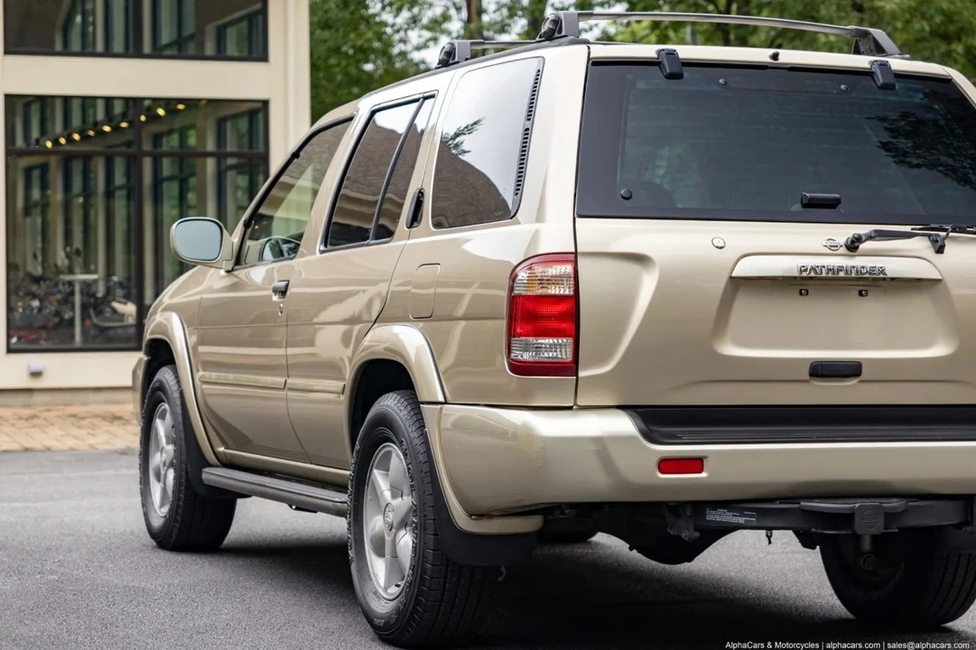 2001 Nissan Pathfinder 3rd Gen - Image 19 of 21
