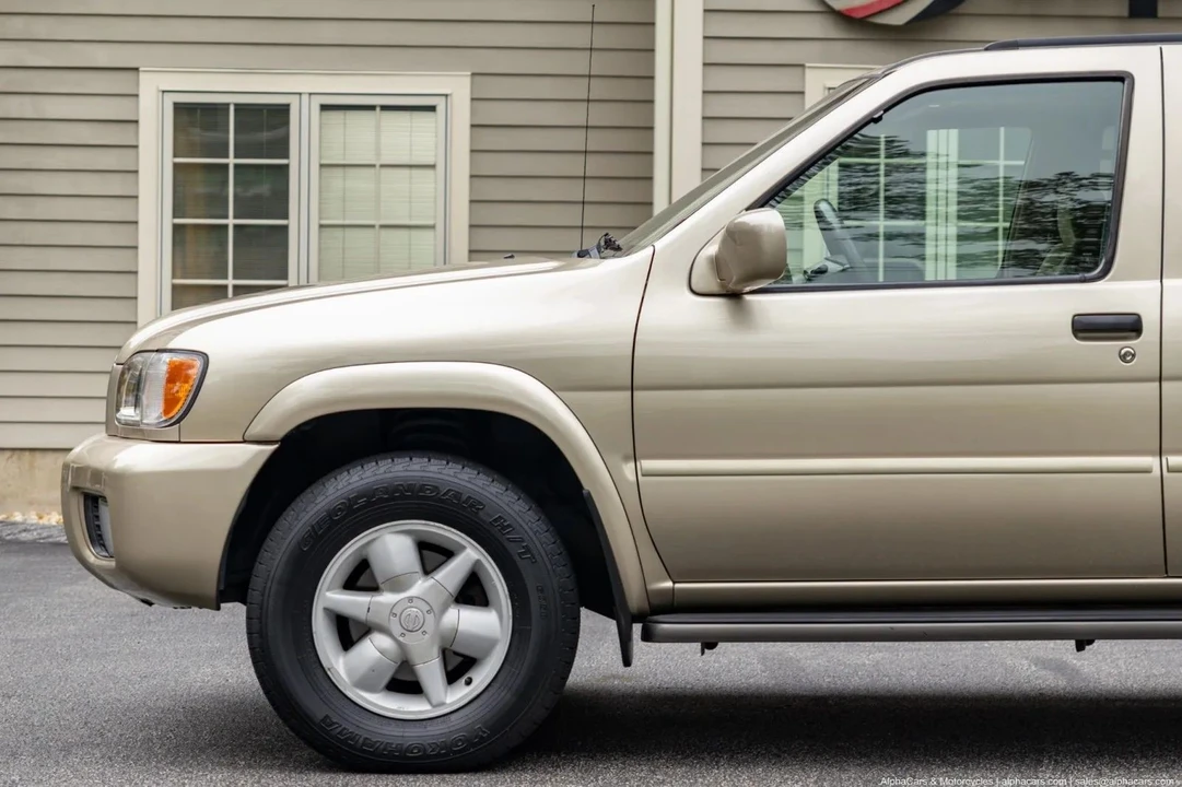 2001 Nissan Pathfinder 3rd Gen - Image 12 of 21
