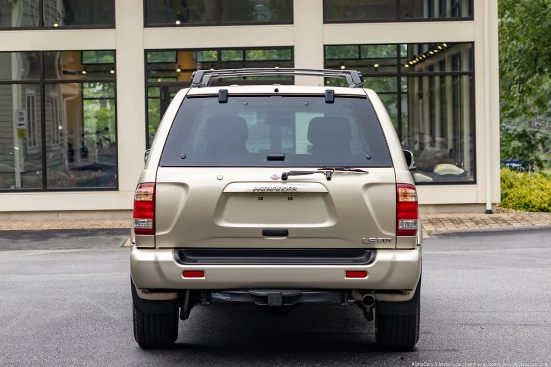 2001 Nissan Pathfinder 2nd Gen - Image 9 of 21