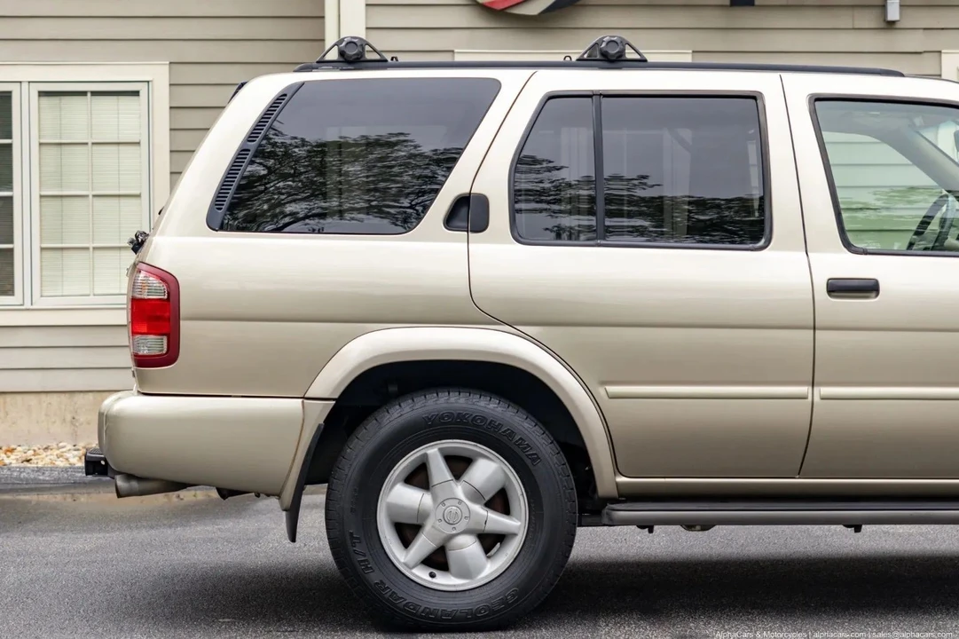 2001 Nissan Pathfinder 3rd Gen - Image 6 of 21