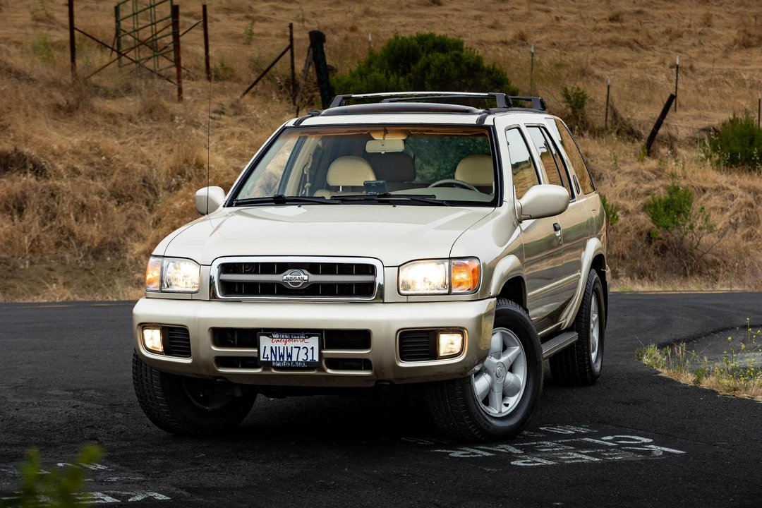 2001 Nissan Pathfinder 2nd Gen - Image 9 of 31