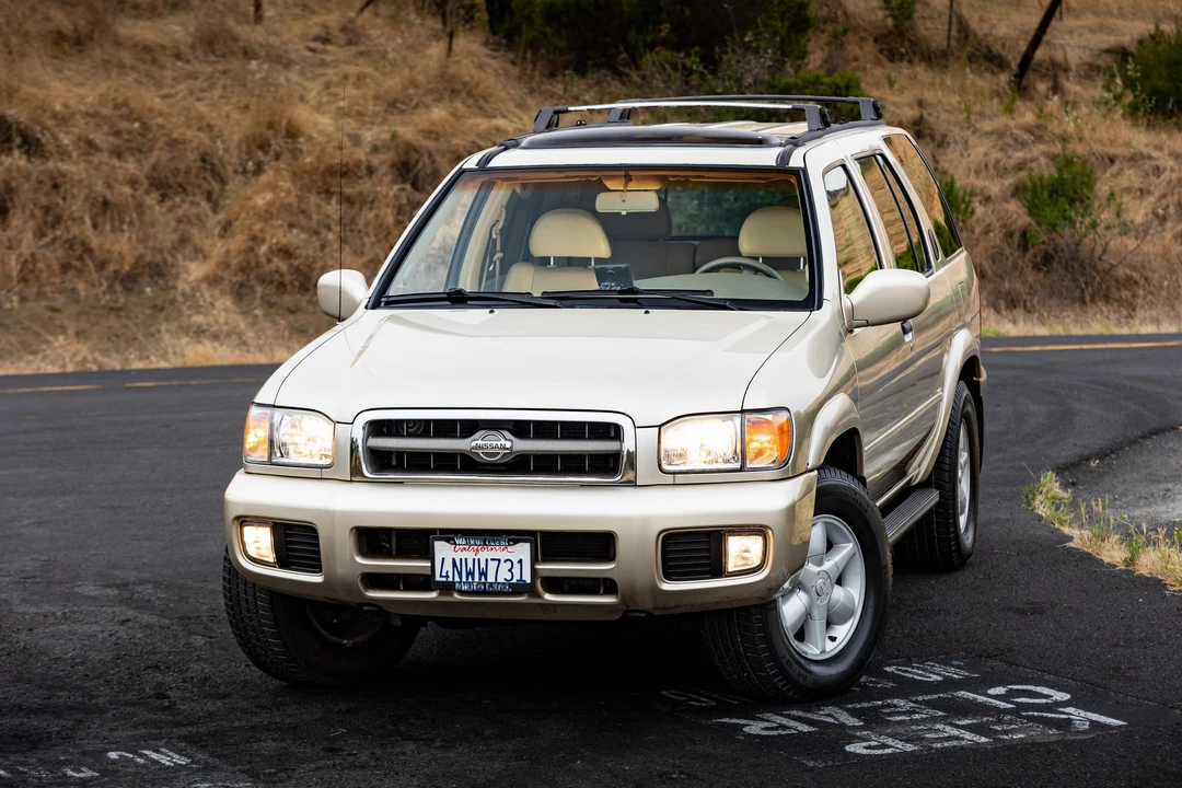 2001 Nissan Pathfinder 2nd Gen - Image 8 of 31