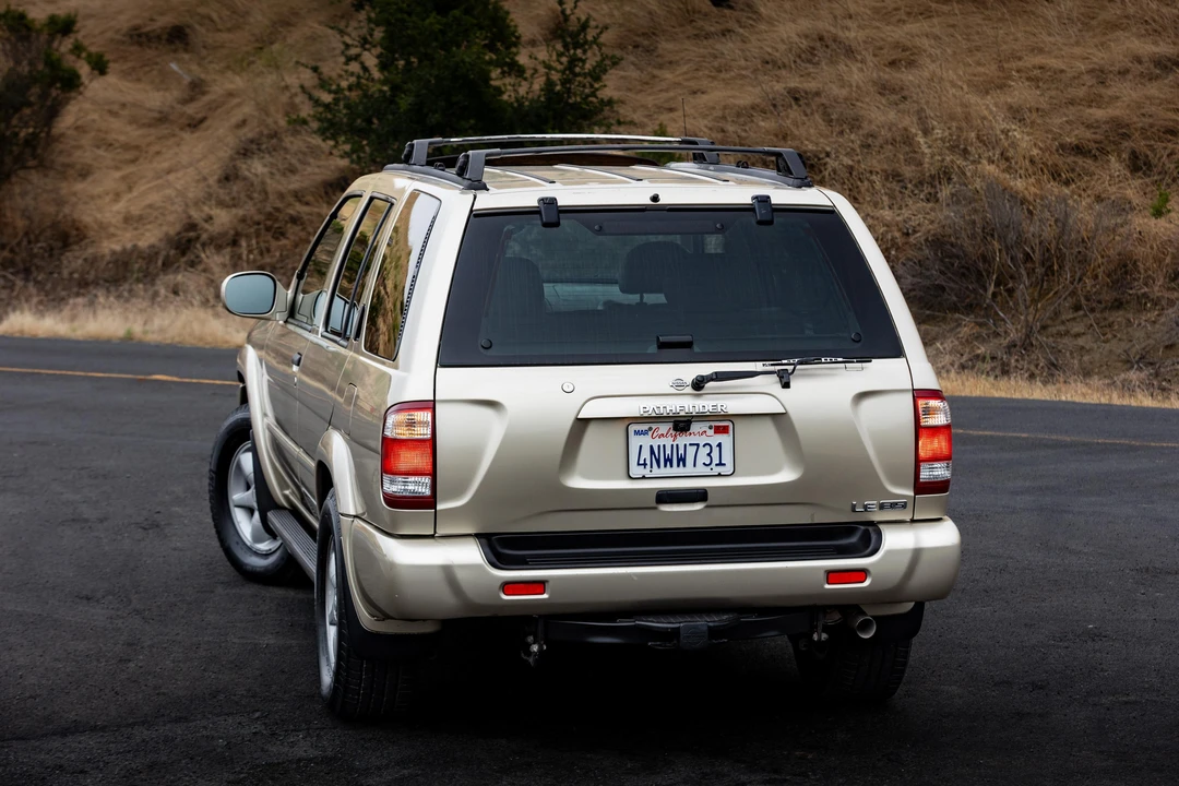 2001 Nissan Pathfinder 2nd Gen - Image 21 of 31