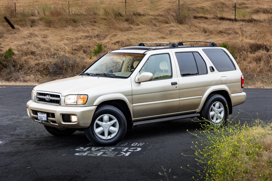 2001 Nissan Pathfinder 2nd Gen - Image 14 of 31